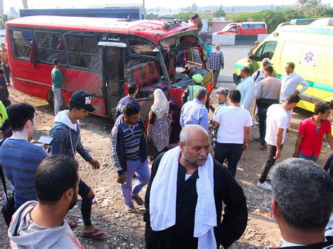 At least 21 people killed in Egypt bus crash