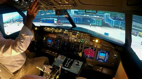 Boeing 737 Flight Simulator home cockpit - YouTube