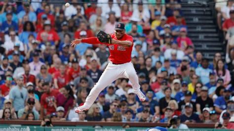 4 takeaways as Red Sox fall, 5-4, drop another game to Blue Jays