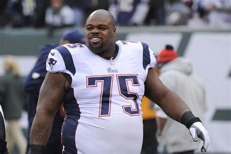 Vince Wilfork Signs Patriots Contract to Officially Retire with Franchise