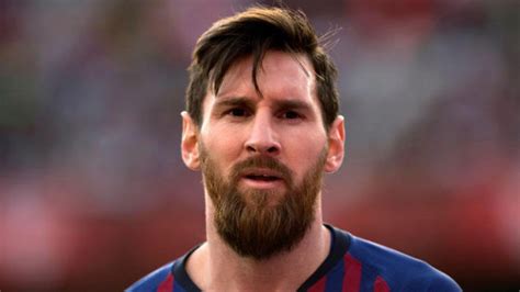 Lionel Messi has shaved off his beard and he looks completely different ...