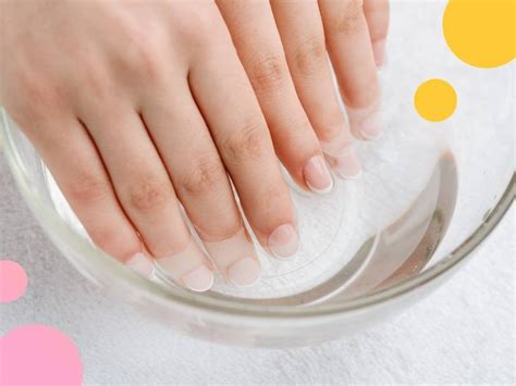 How to Remove Acrylics at Home in 10 Easy Steps | Makeup.com