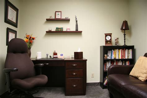 Therapist office idea | Therapist office decor, Counseling office decor ...