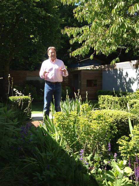 Alan Titchmarsh filming Love Your Garden for ITV - North London garden ...