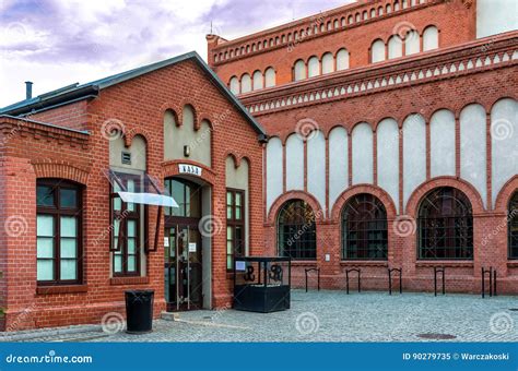 Uprising Museum, Warsaw, Poland. Editorial Image - Image of hero ...