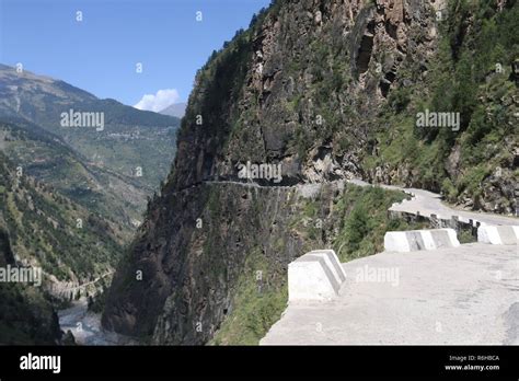 Treacherous mountain roads in Kinnaur, Himachal Pradesh, India Stock ...