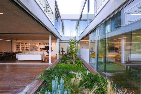 How to Incorporate Gardens in Home Design | ArchDaily