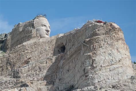 The Crazy Horse Memorial - History and Facts | History Hit