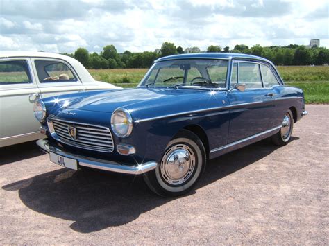 File:Peugeot404-coupe-1.jpg