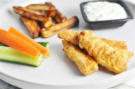 Homemade fish and chips in the oven - crispy and healthy!