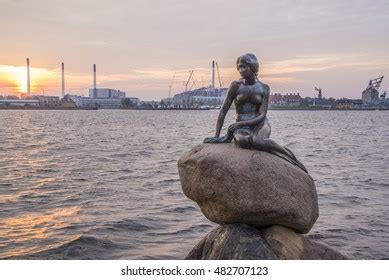 1,518 Mermaid statue copenhagen Images, Stock Photos & Vectors ...