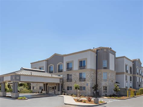 Hotel In Morgan Hill, CA Near Gilroy, CA | Holiday Inn Express & Suites ...