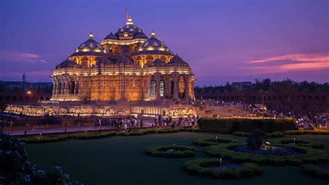 Delhi's Akshardham temple to reopen from October 13 after COVID-19 halt ...