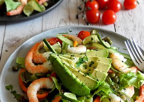 Avocado and Prawn Salad Recipe - Feed Your Sole