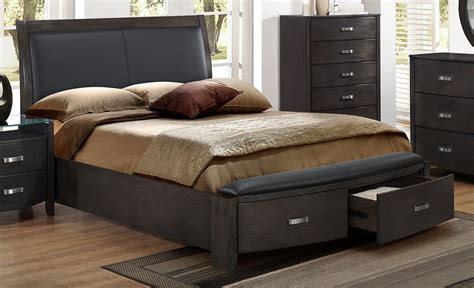 King Size Beds: Leon''s King Size Beds