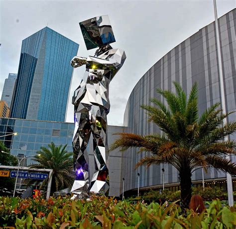 Meet JEFRË, The Man Who Just Made The EDSA Streetscape More Exciting ...