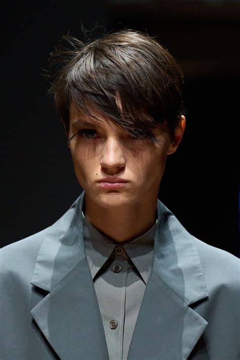 Prada Spring 2023 Ready-to-Wear Collection | Vogue