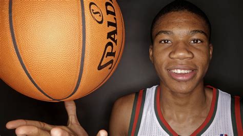 Jason Kidd says Giannis Antetokounmpo will start at point guard on ...