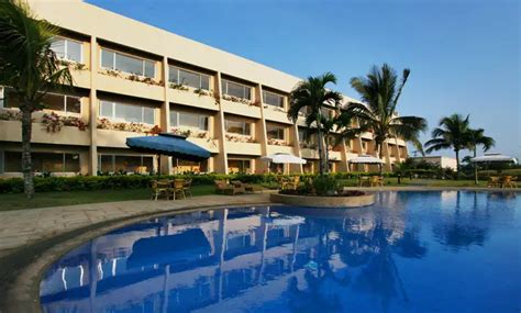 Taal Vista Hotel: Tagaytay's 'Timeless Hotel' That Offers Stunning Views