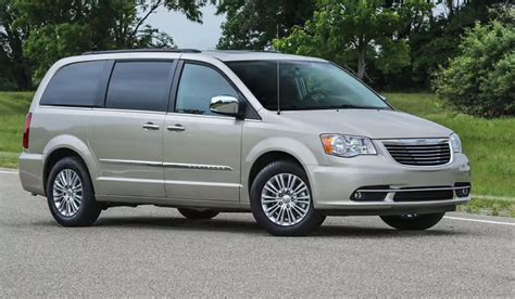 New 2023 Chrysler Town And Country Release Date, Price, Review | New ...