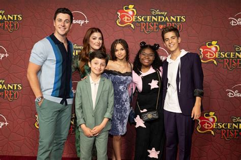 Exploring The Enchanting World: The Cast Of Wizards Beyond Waverly Place