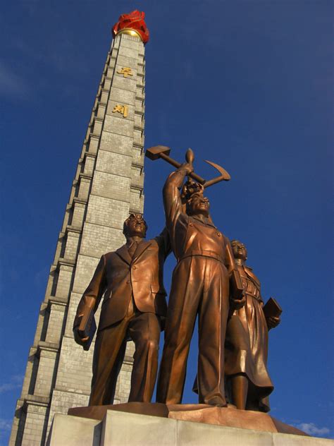 Deepening. Juche Tower in Pyongyang: the ideology torch