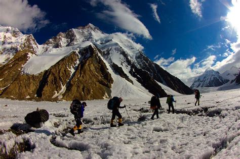 K2 climbing weather is excellent as team prepares for rotation