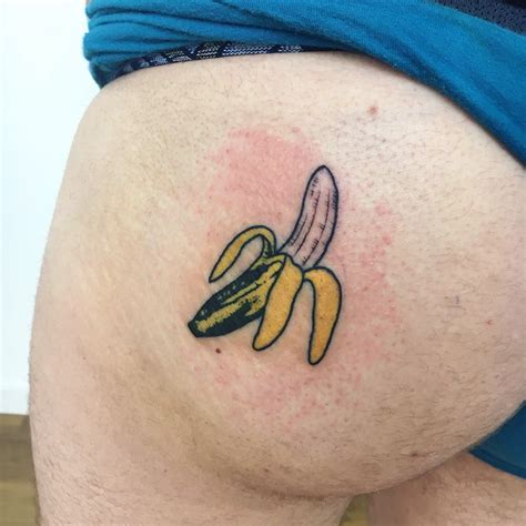 Banana Tattoo by Alba del Bas