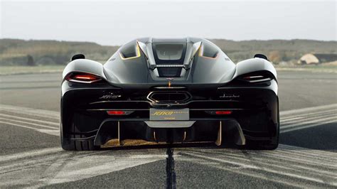 Koenigsegg Teases Jesko Absolut Speed Record Attempts…