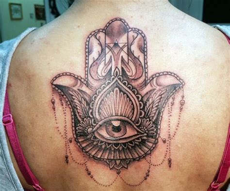 Hamsa (Die Hand der Fatima) Tattoo - Bedeutung & 30 Ideen