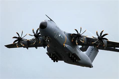 Airbus A400M Atlas | Airbus, Us military aircraft, Atlas