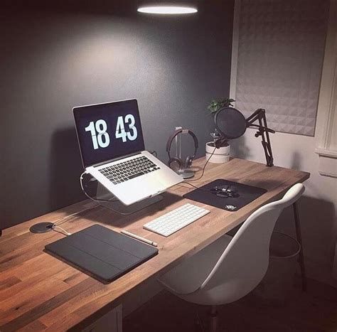 10 Home Office Ideas (March 2020) | TypeEighty | Home office setup ...