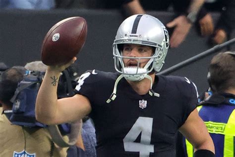 Derek Carr injury update: Raiders QB removed from final injury report ...