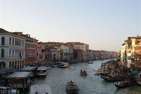 Canals of Venice & Grand Canal History/Location