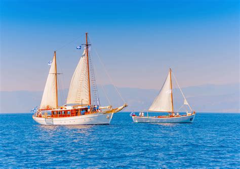 Tipos de barco a vela: um guia completo para as próximas férias náuticas