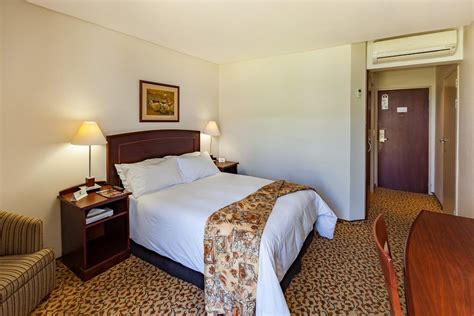 TOWN LODGE GEORGE - Now R 639 (Was R̶ ̶1̶ ̶0̶3̶9̶) - UPDATED 2022 Hotel ...