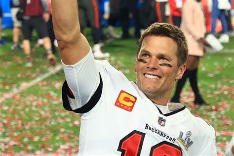 Super Bowl 2021 Recap: Tom Brady does it again, as Buccaneers dominate ...