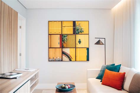 8 Creative Wall Décor Ideas from Paintings to Murals