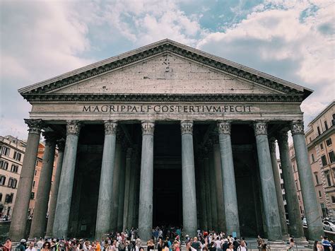 Pantheon Roman Temple in Rome · Free Stock Photo