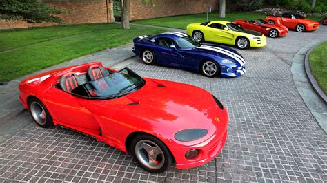 Dodge Viper Wiki: History, Generations, Models, 0-60 MPH, and More