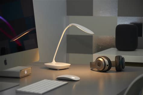 Auraglow Wireless Cordless Rechargeable Flexible LED Desk Reading Lamp ...