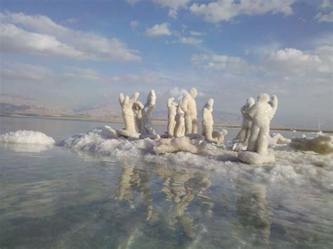 Dead Sea Salt Sculptures by Anat Eshed Goldberg | Natural landmarks ...