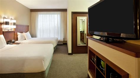 Atlanta Lodging - Hotel Rooms in Atlanta, GA