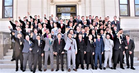 Dozens of Wisconsin high school students apparently give Nazi salute in ...