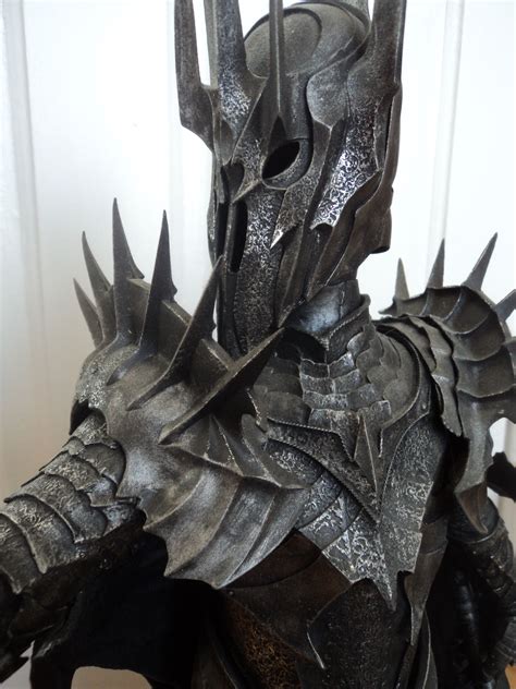 Sideshow Weta Collectibles Sauron sculpture | Lord of the rings ...