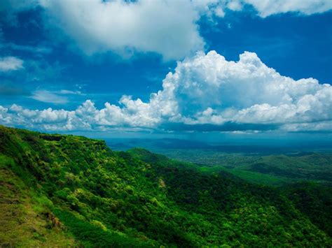 Embrace the Captivating World of Monsoon season in India's Landscapes ...