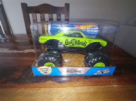 GAS MONKEY GARAGE MONSTER JAM TRUCK 25TH 1/24 SCALE DIECAST HOT WHEELS ...