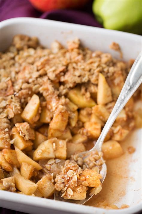 Old Fashioned Easy Apple Crisp - The Chunky Chef