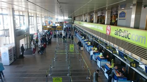 Riga International Airport | Getting around | Riga