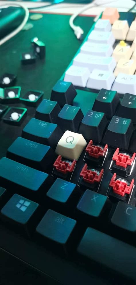 3rd party Keycaps does not fit on Razer Huntsman TE | Razer Insider